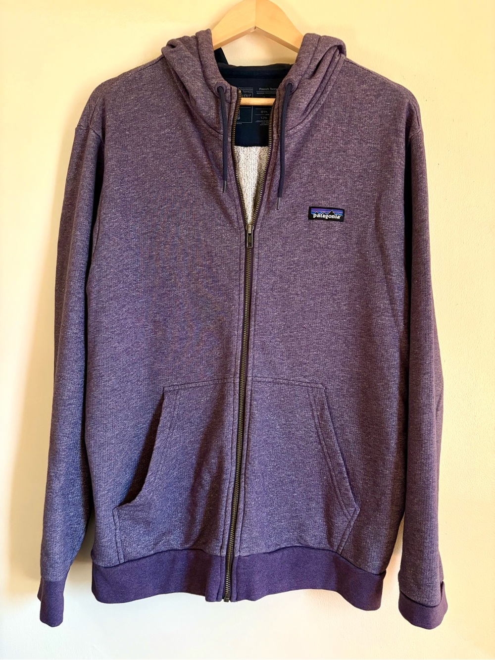 Patagonia French Terry Hoody in Purple Regular Fit - Large